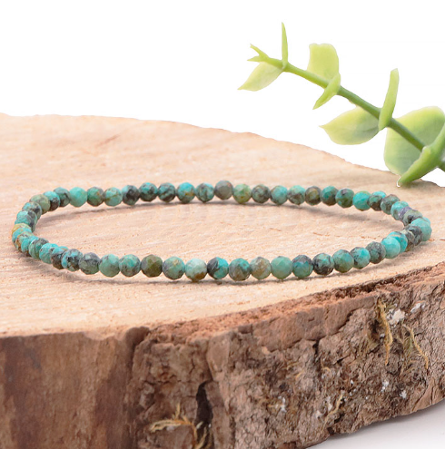 turquoise facetté 03mm qualité A+ pierre naturelle polie en facette pour une brillance incroyable de couleur bleu vert turquoise avec inclusion de roche mère