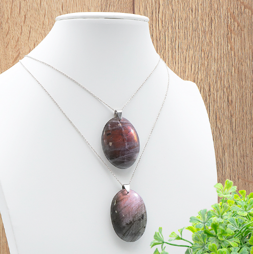 PENDENTIF LABRADORITE VIOLETTE AA+ PIERRE PLATE OVALE