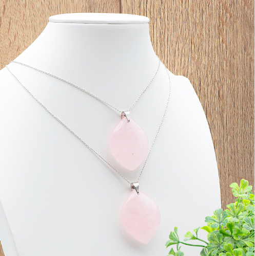 PENDENTIF QUARTZ ROSE AA PIERRE PLATE
