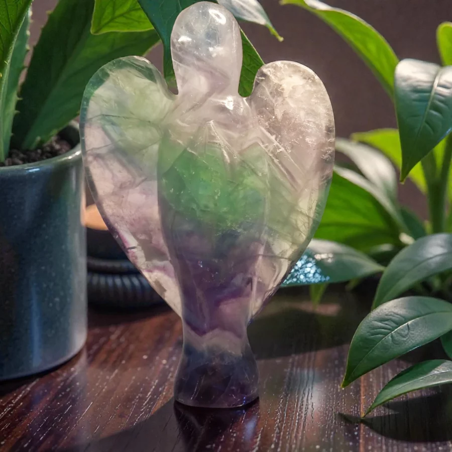 Ange fluorine multicolore pierre naturelle avec belle transparence verte violette de 15cm