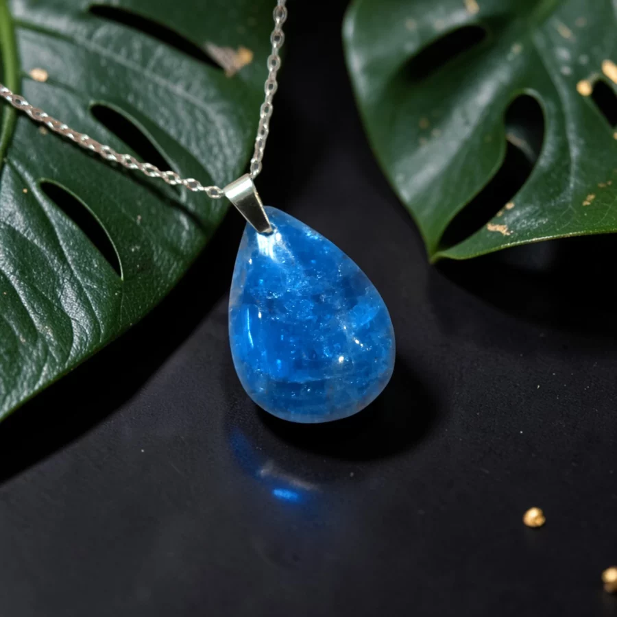 Pendentif apatite bleue AAA meilleure qualité possible pierre naturelle en forme de goutte