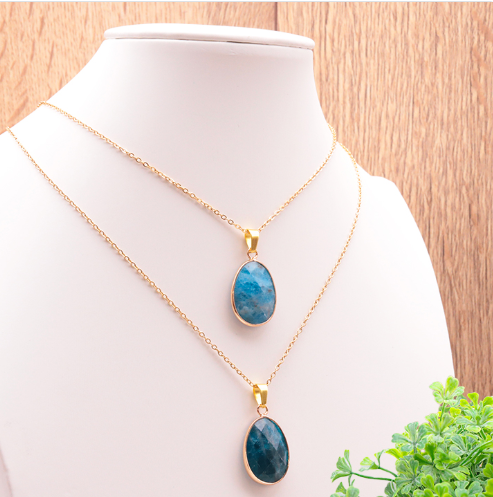 PENDENTIF SERTI APATITE BLEUE MADAGASCAR